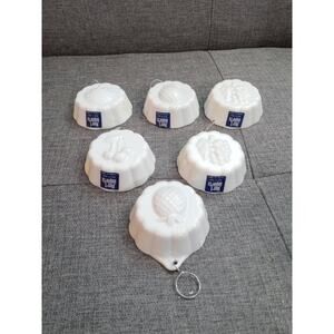7 Vtg Pier 1 Japan Mini White Ceramic Wall Decorations Pineapple Grapes Cherry